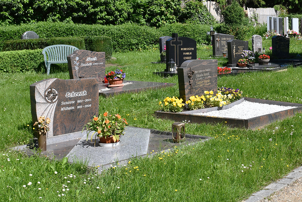 Kath. Friedhof Löbau - Einzelgräber